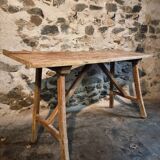 Table de toilette ou bureau d'écriture français ancien en châtaignier et peuplier, vers 1900