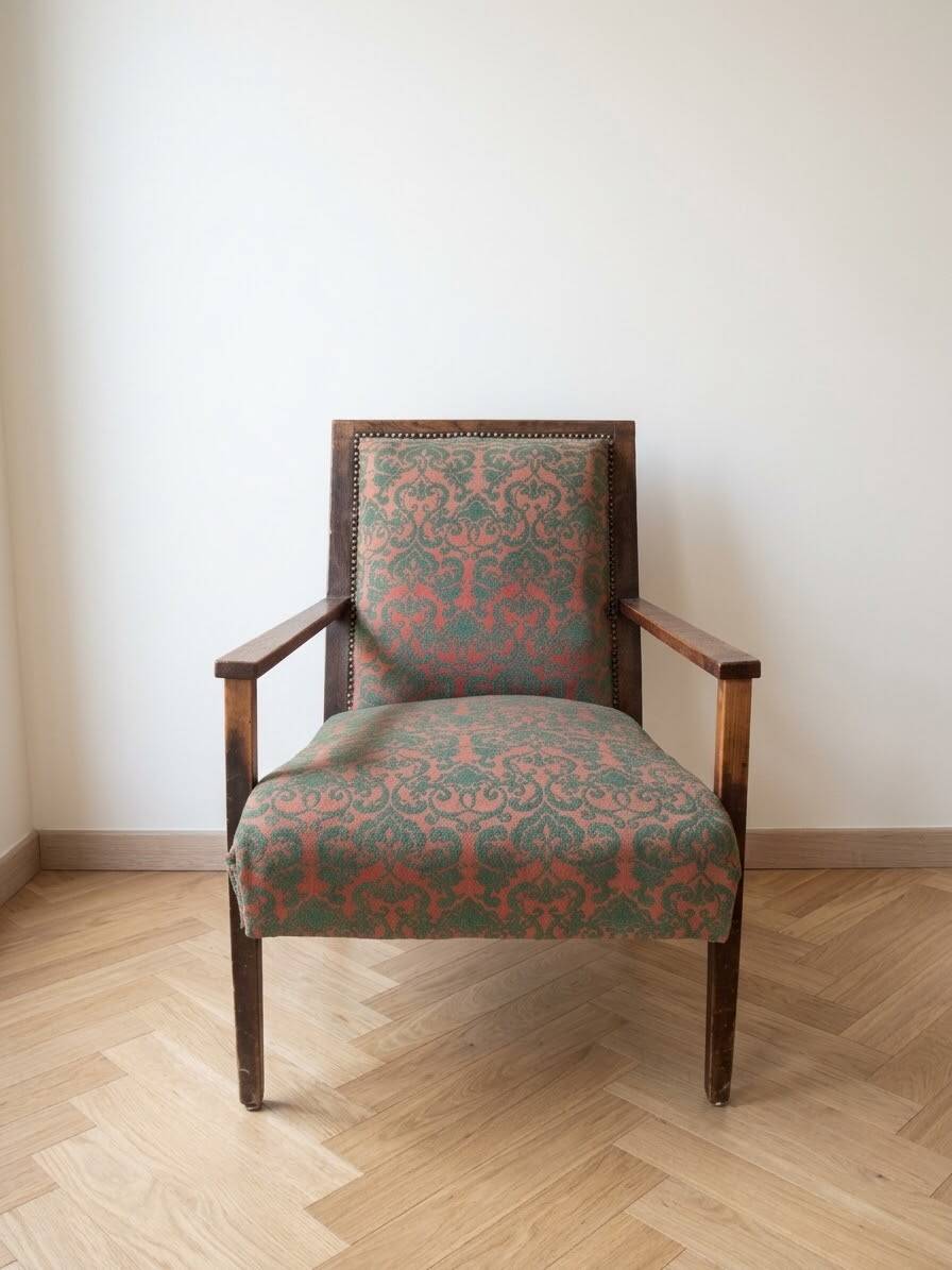 Fauteuil Ancien en Bois Massif et Tissu Rouge et Vert