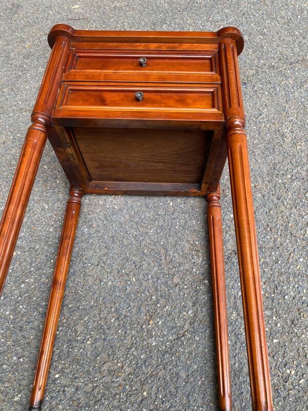 Table d'appoint chevet Style Louis XVI en merisier massif à cannelures 1960