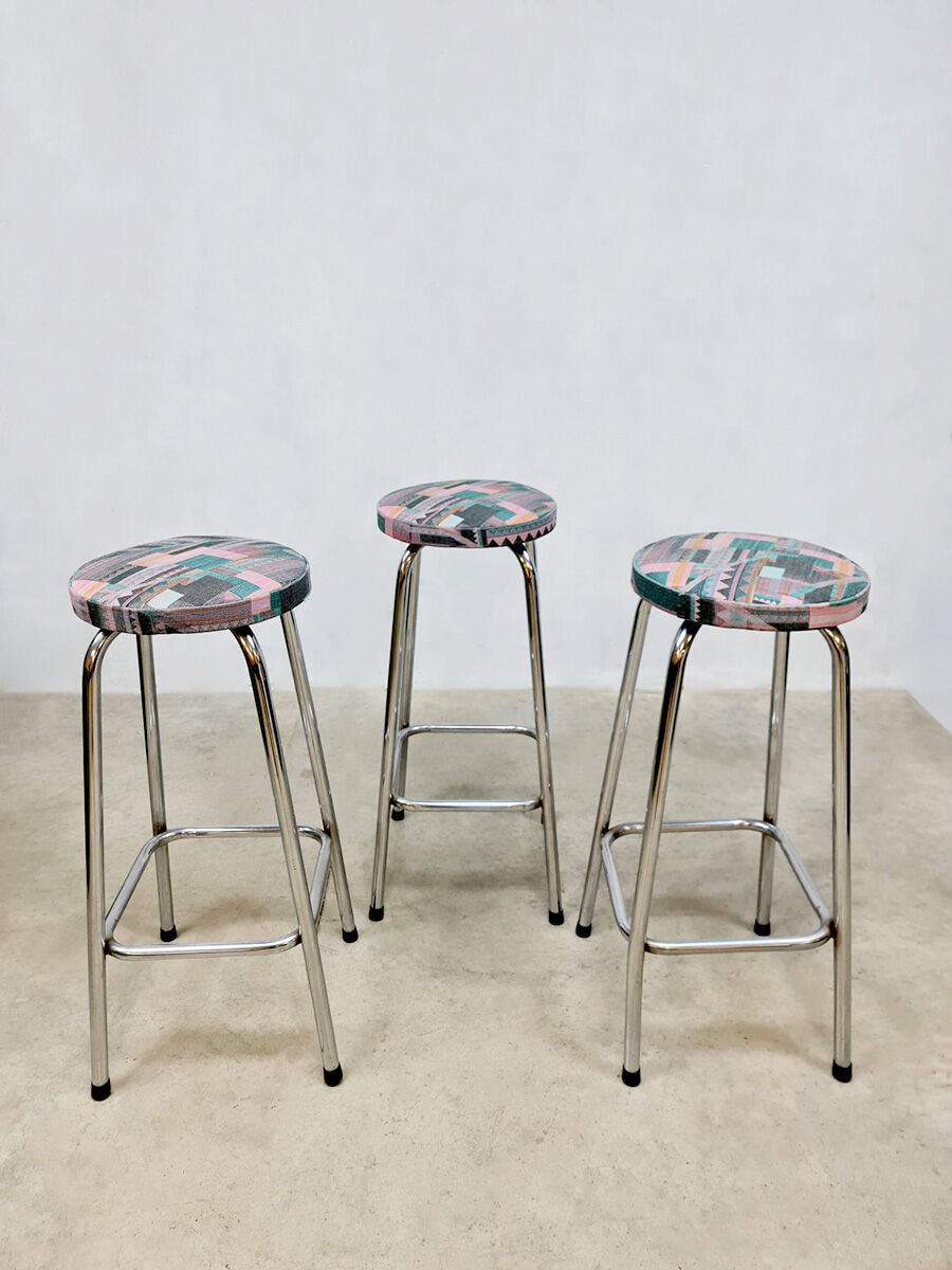 Set of 3 chrome tubular steel bar stools
