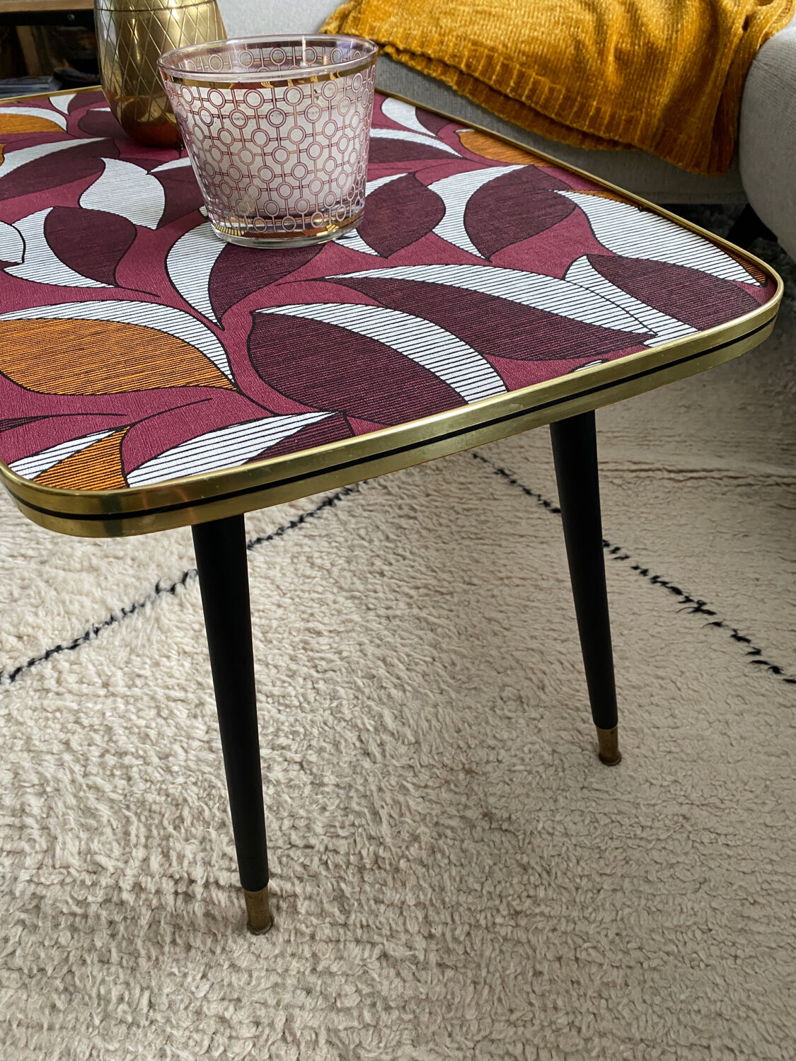 Vintage coffee table legs compass