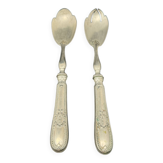 Duo of white metal serving cutlery