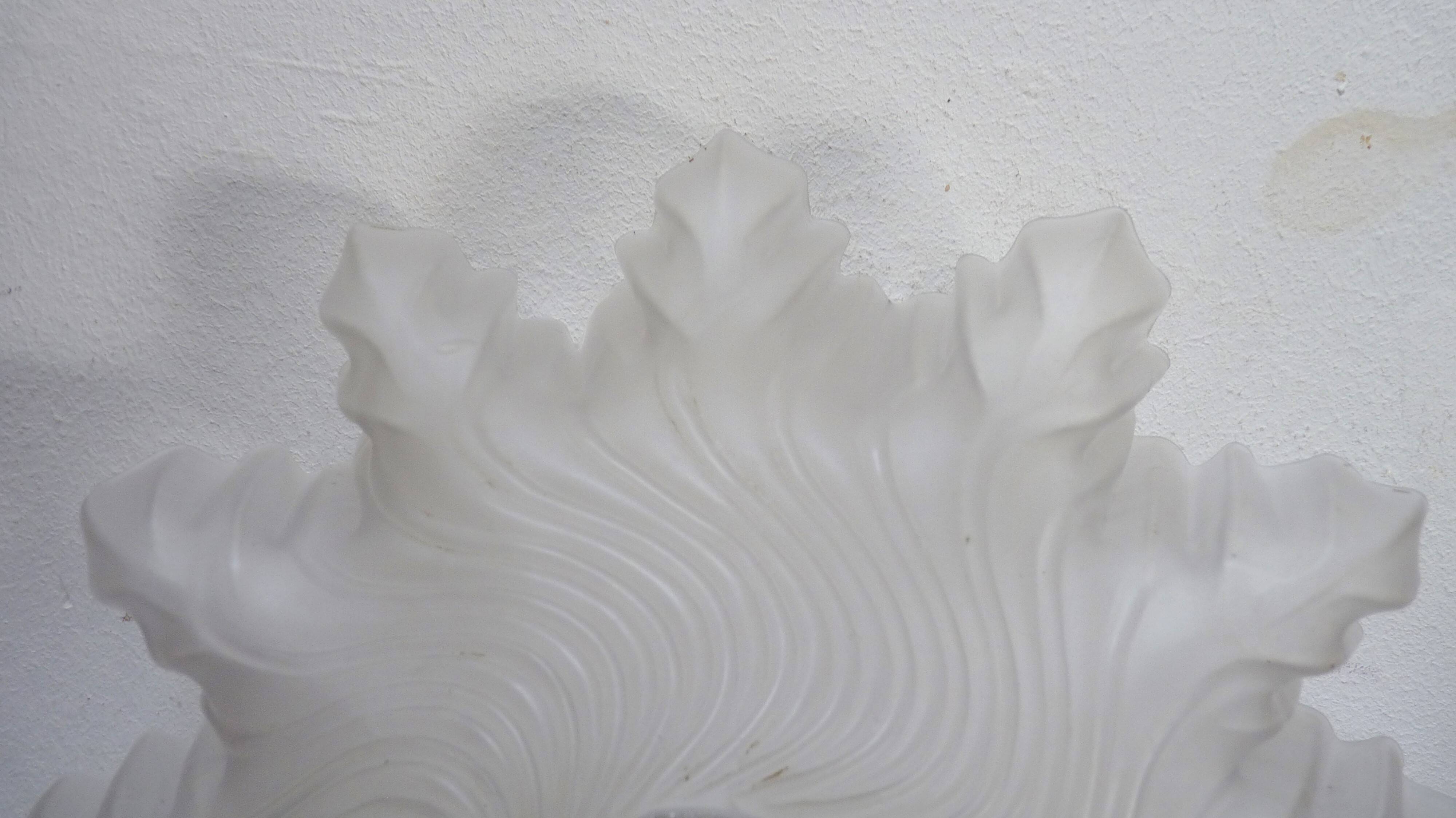 Superb vintage Art Deco glass lampshade, pendant.