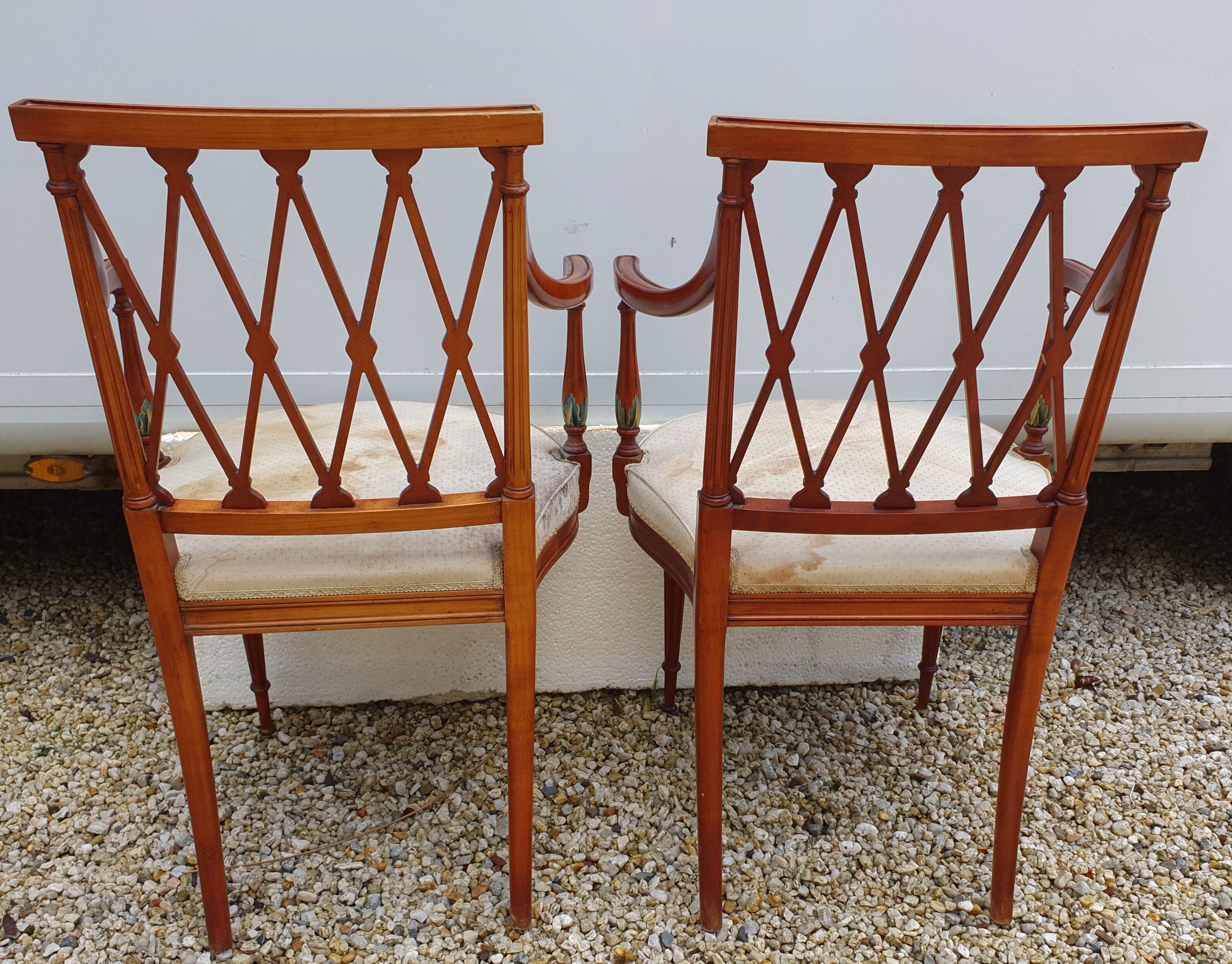Paire de fauteuils art nouveau en acajou