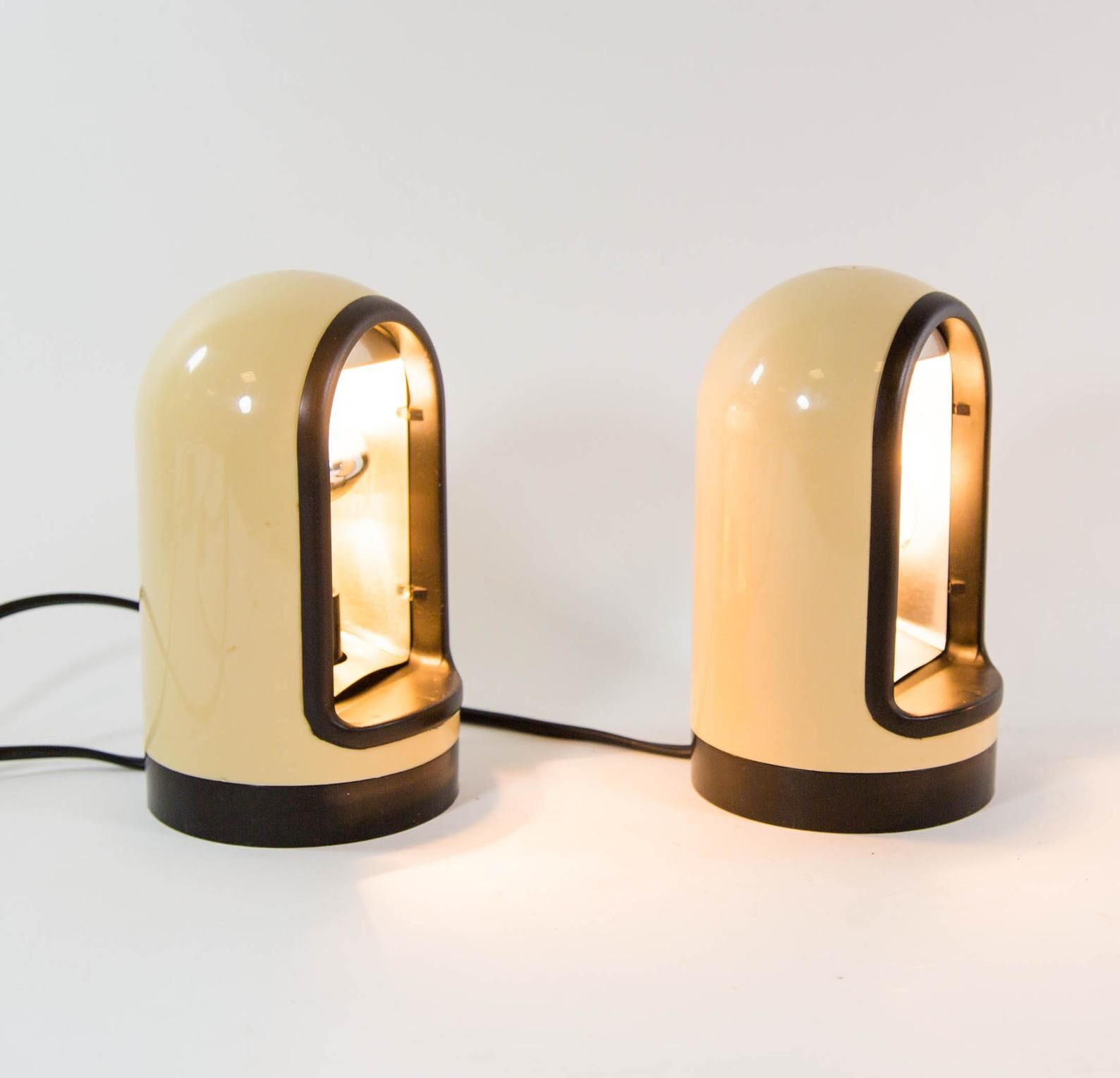 Table lamp and beige applique inside aluminum 70s