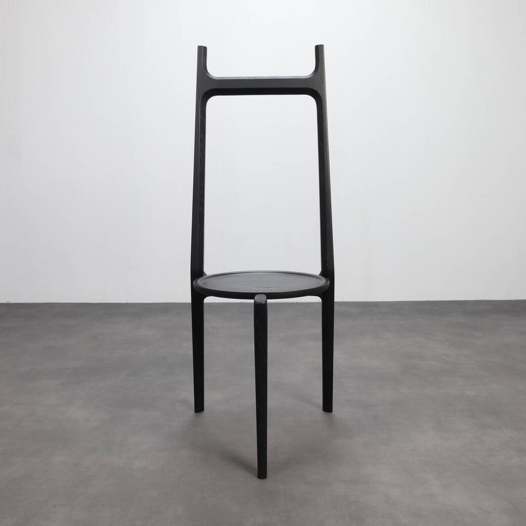Fauteuil d'appoint à dossier haut/dressboy « Taylor Valet » par Stellar Works