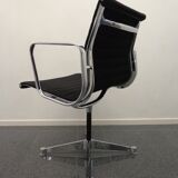 Fateuil de bureau EA108 en aluminium par Charles & Ray Eames éditon Herman Miller, années 1960