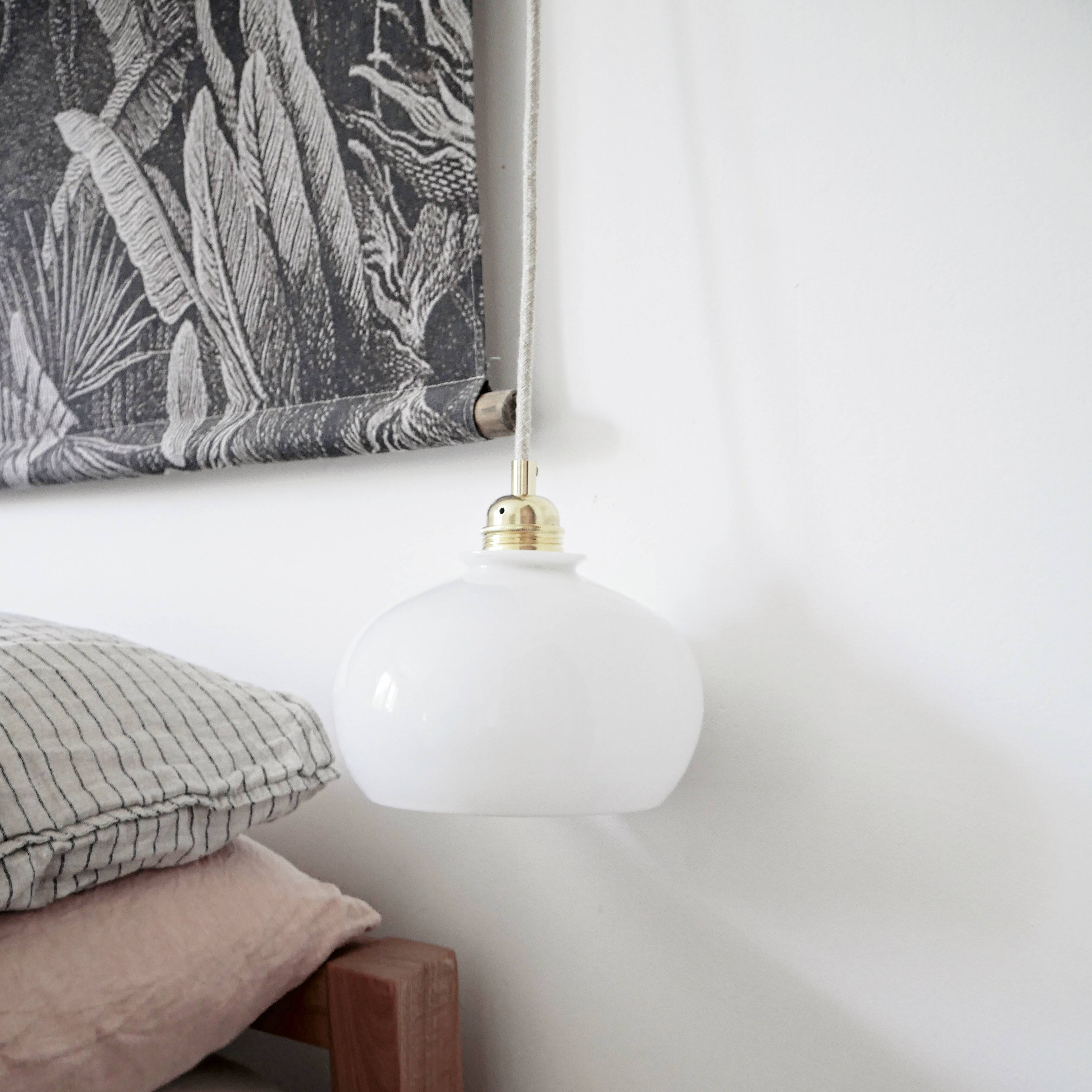 Duo pendant light in opaline