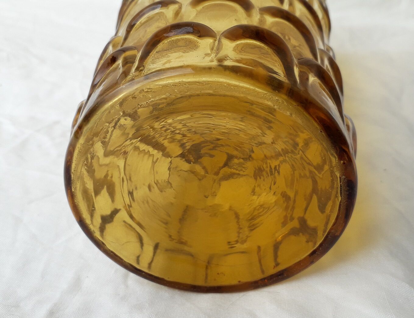 Glass vase