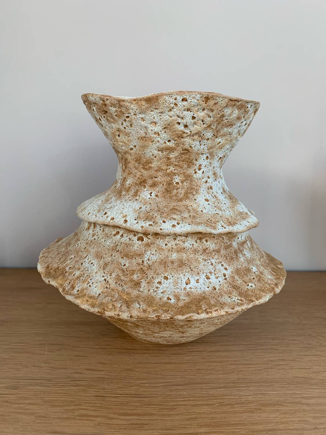 Vase in reddish-brown stoneware