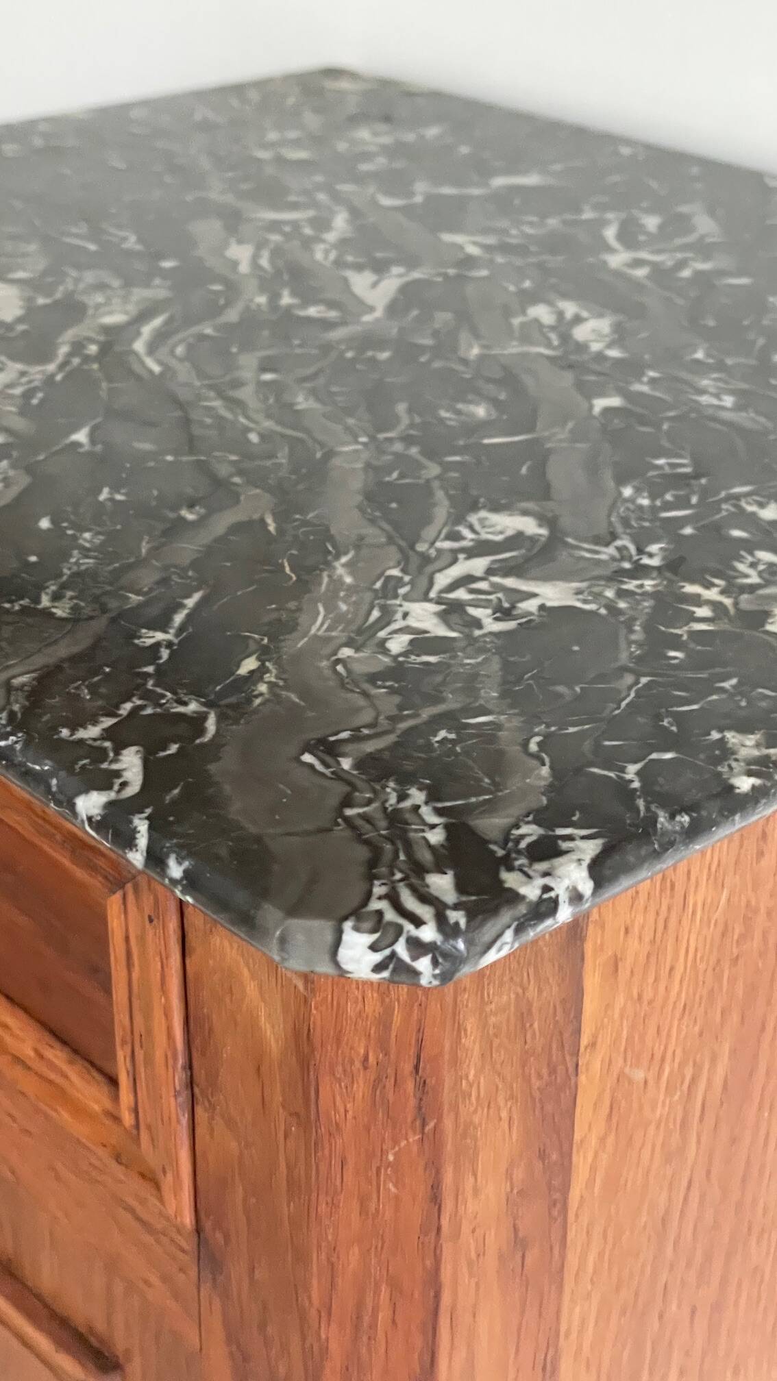 Antique bedside table in wood and marble