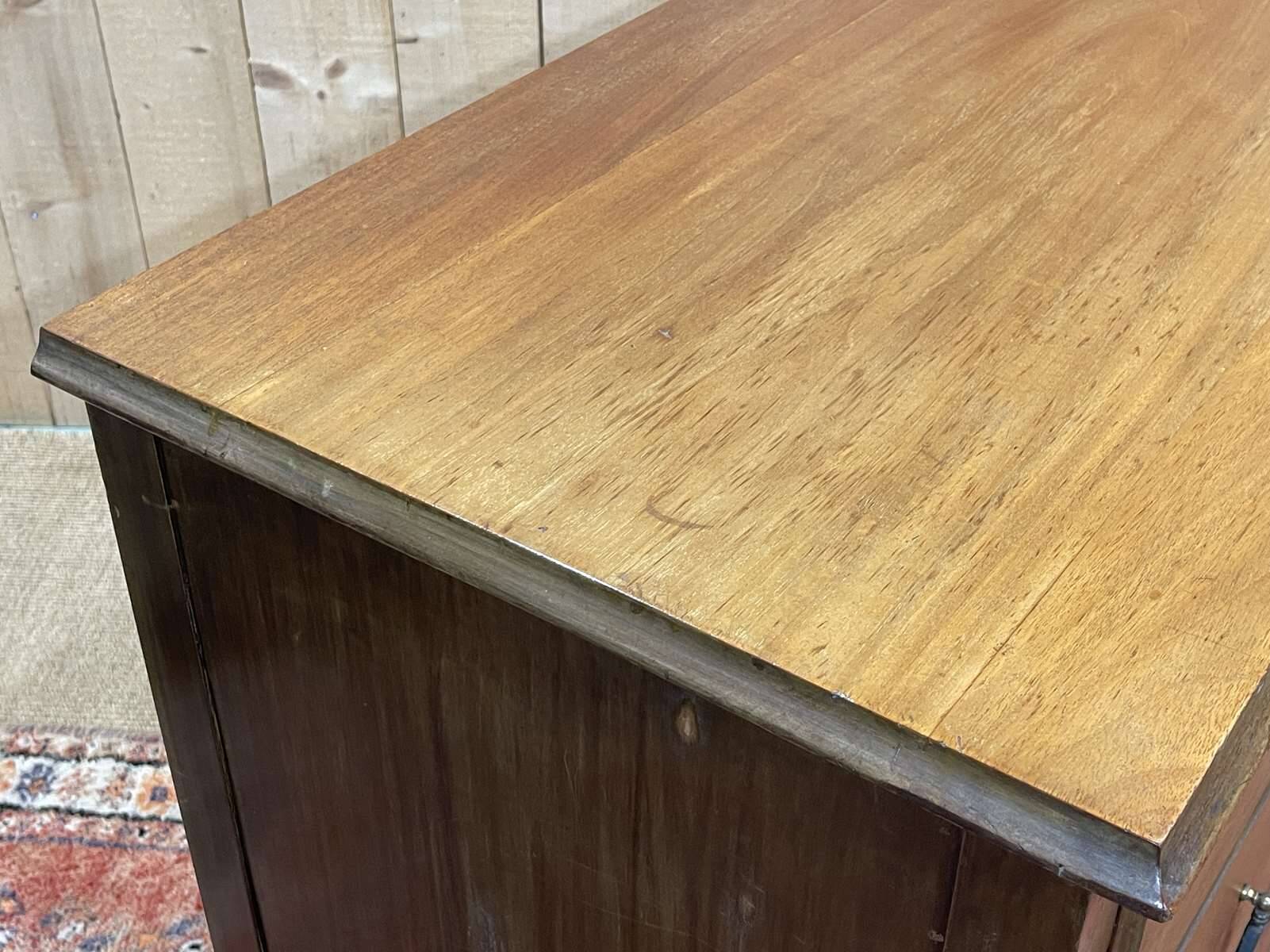 1930s English mahogany chest of drawers