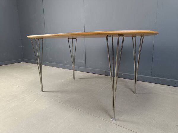 Table Superellipse par Bruno Mathsson et Piet Hein pour Fritz Hansen