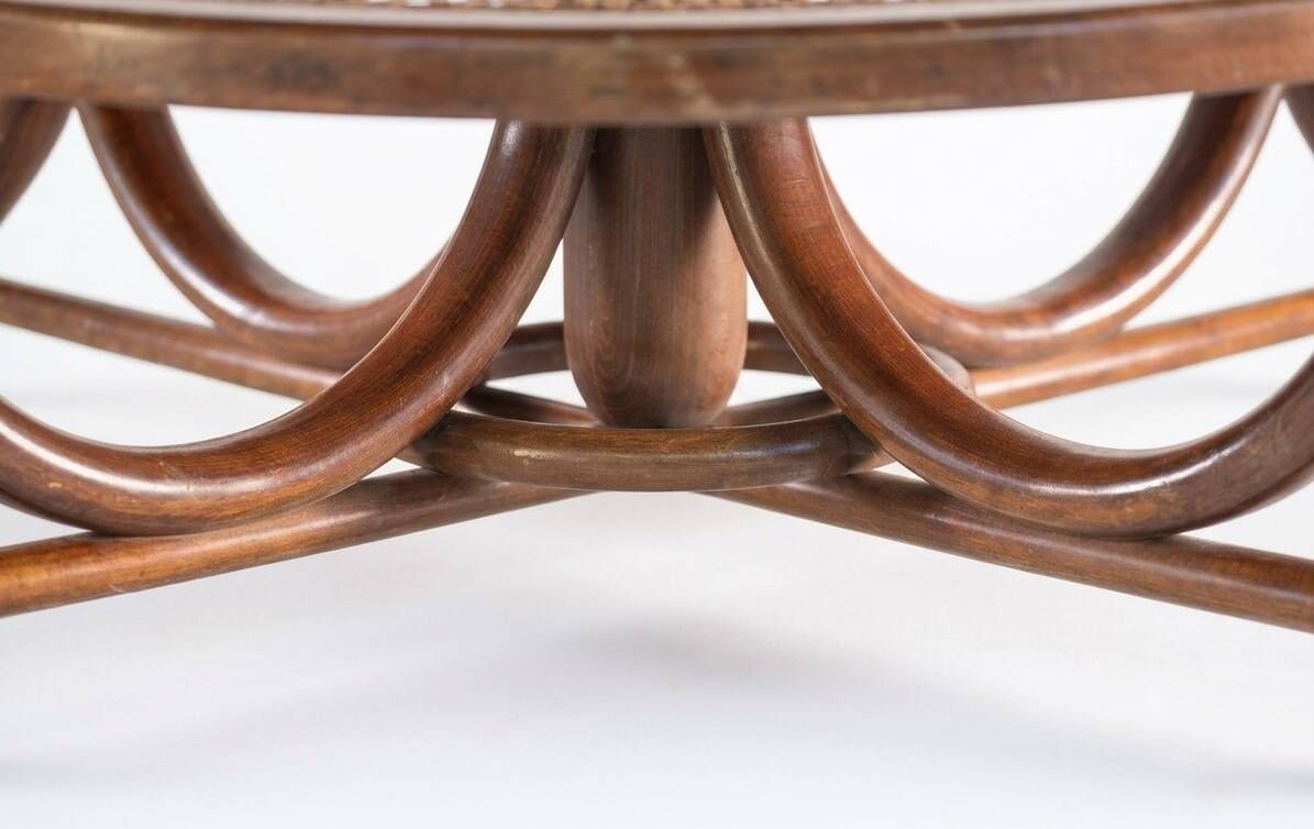 Table à manger en bois cintré, Thonet / J. & J. Kohn, vers 1900–1930