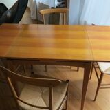 Table et quatre chaises années 60