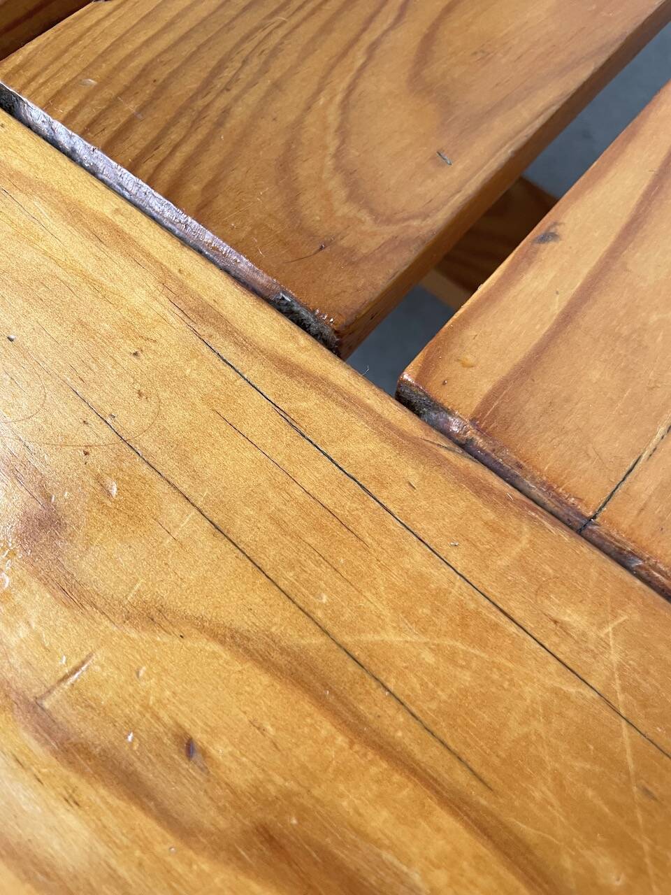 70s pine table regain