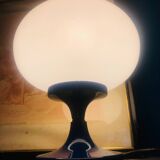 Lampe de table globe aplatie pied bleu metal vintage 80’