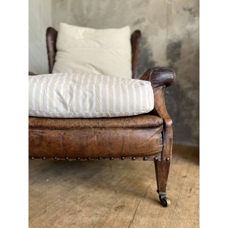 Vintage club chair