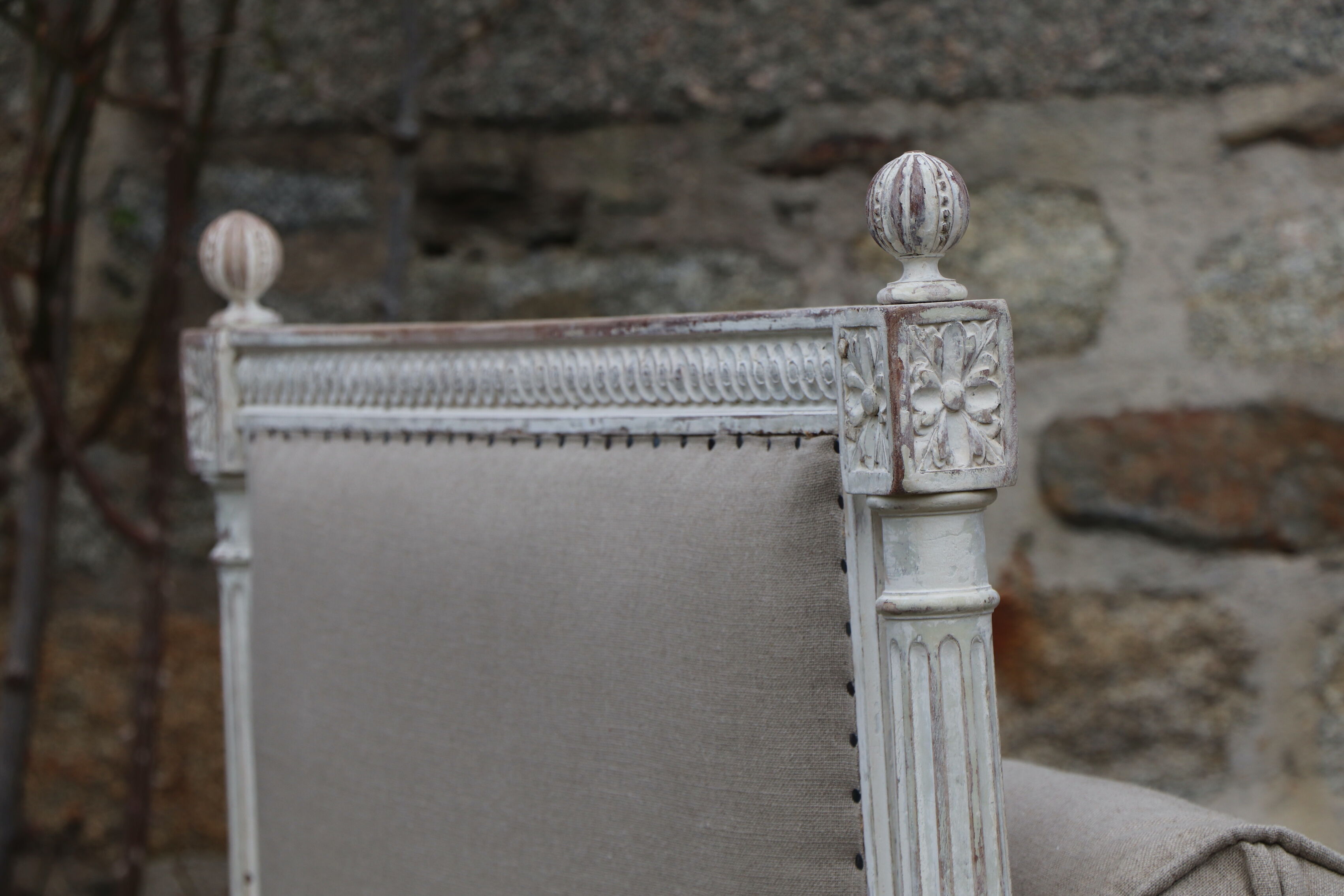 Daybed - Louis XVI style bench, reupholstered in linen