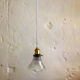 Suspension verre strié forme tulipe