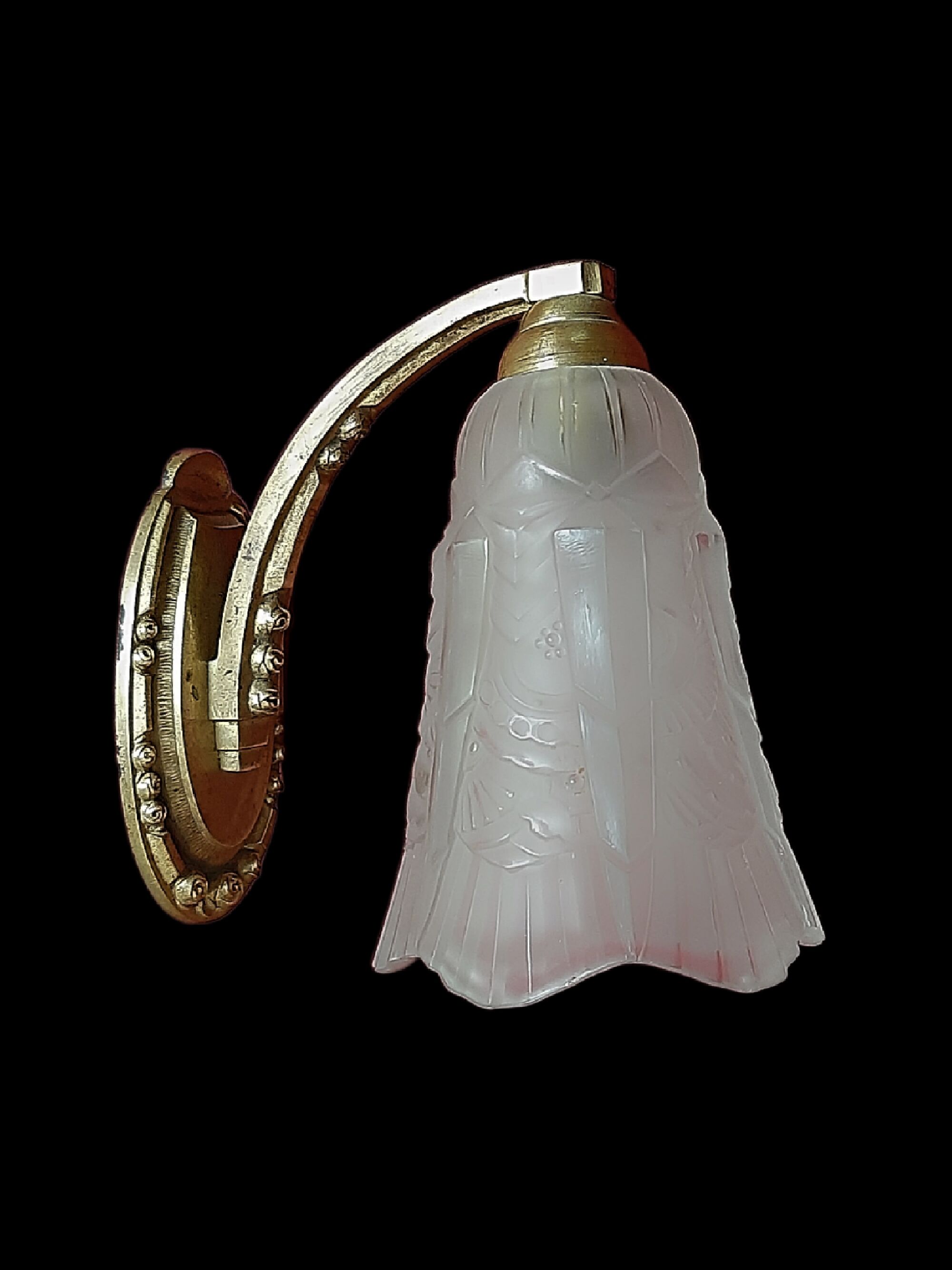 Art deco period wall lamp, tulip signed maynadier
