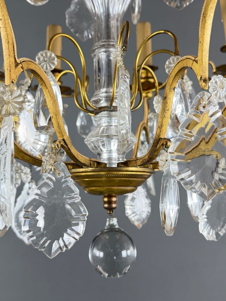 Louis XV style chandelier with pendants, 19th century