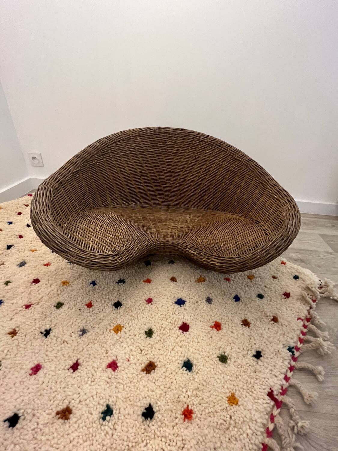 Lotus chair