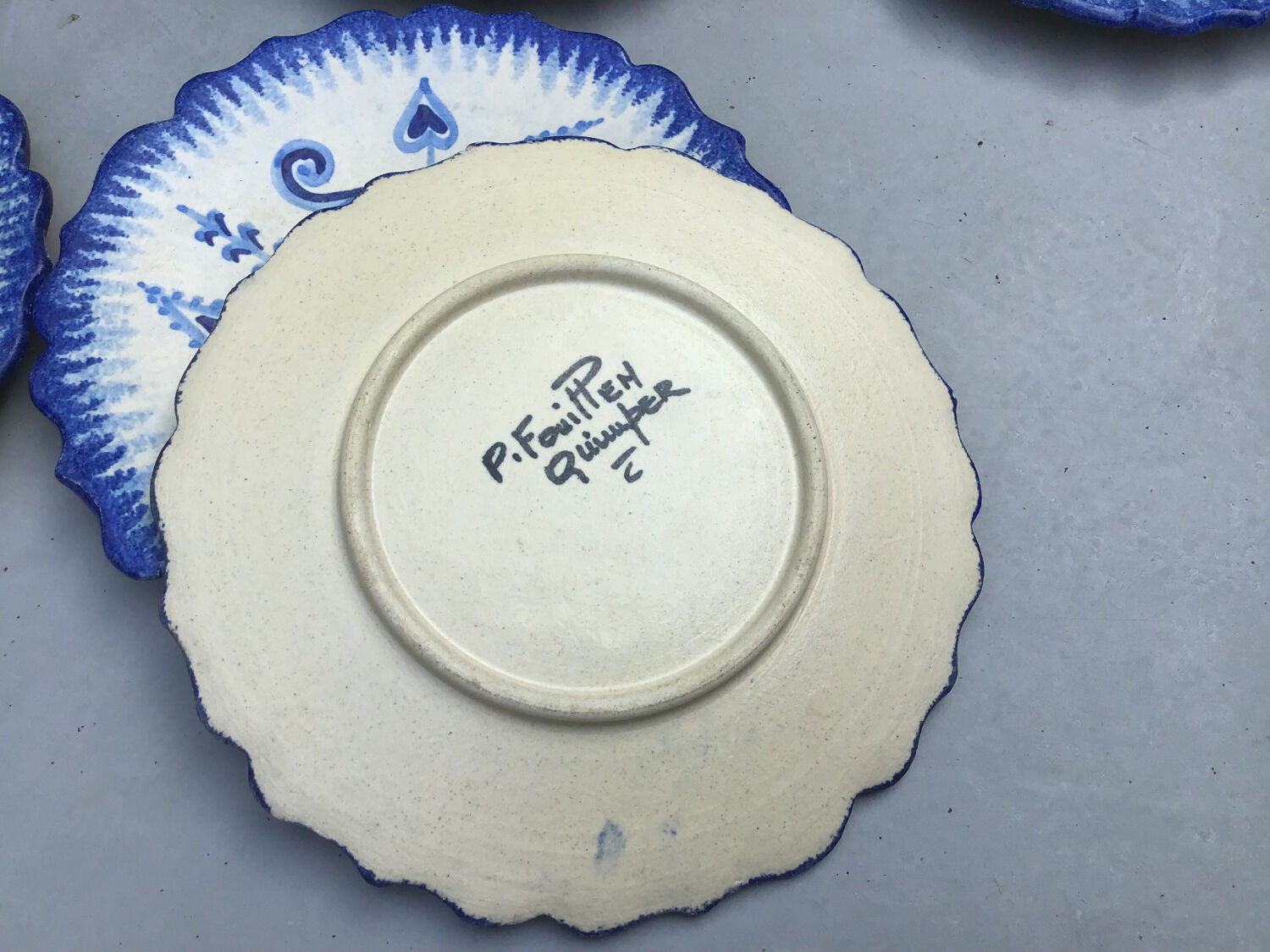 6 dessert plates with Quimper bleu décor by P.Fouillen