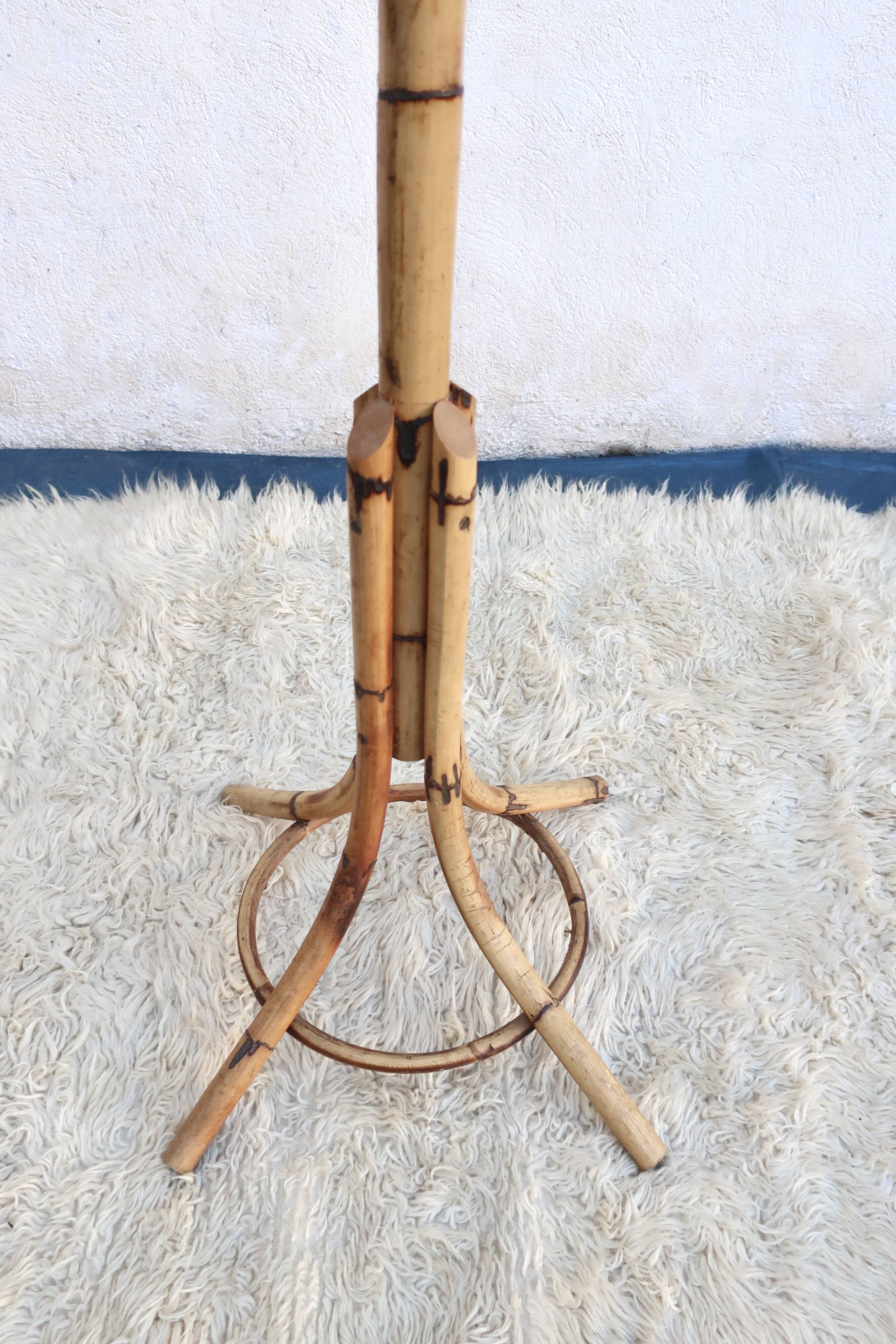 Vintage bamboo and rattan parrot coat rack, 1960s, TBE