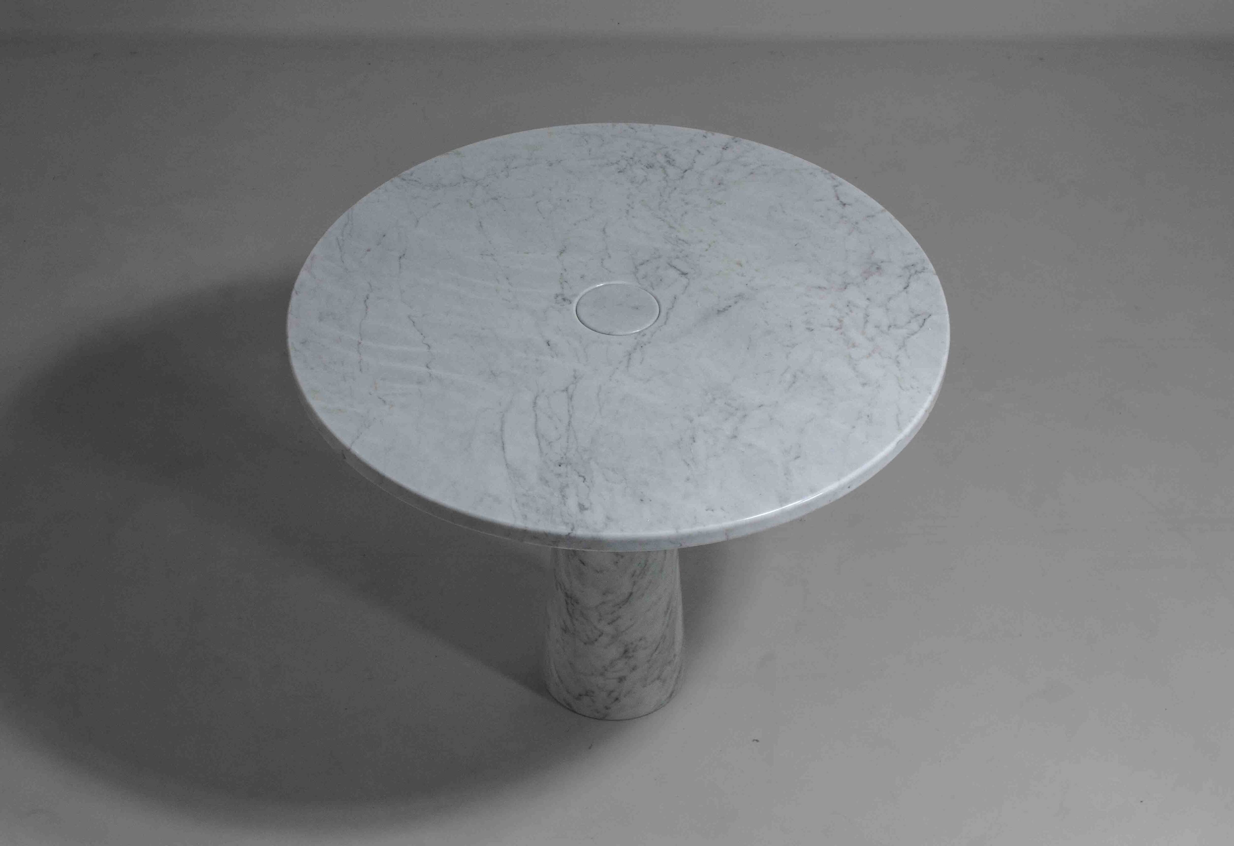 Round marble 'Eros' table by Angelo Mangiarotti for Skipper