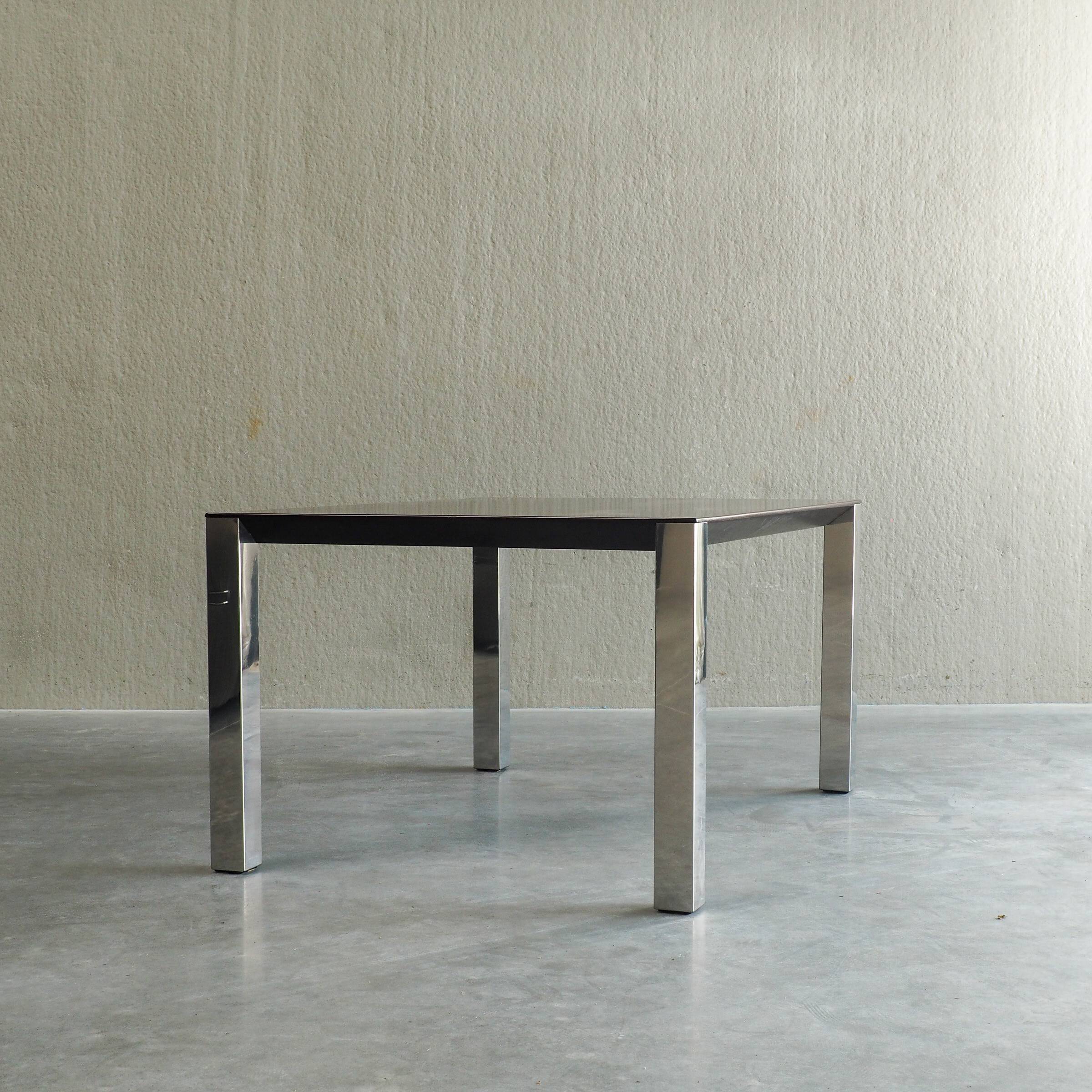 Dining table by Giovanni Offredi for Saporiti