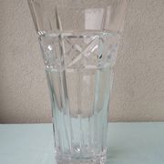 Vase en cristal taillé