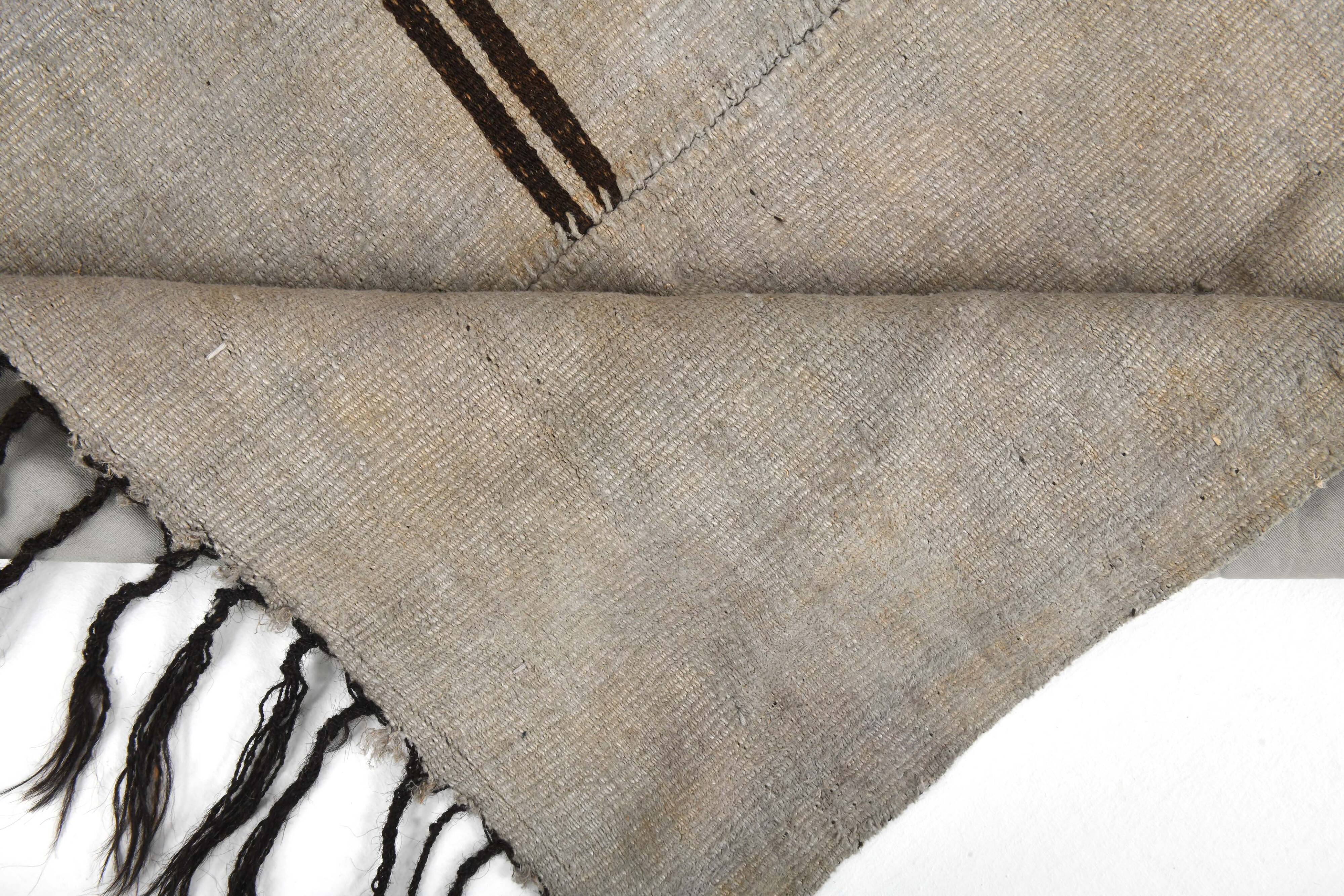 Dirty Gray & Black Hemp Kilim Rug, 161x235Cm