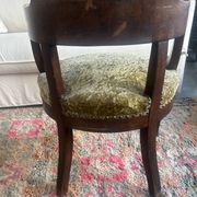Restoration period armchair in solid walnut – France, circa 1820-1830