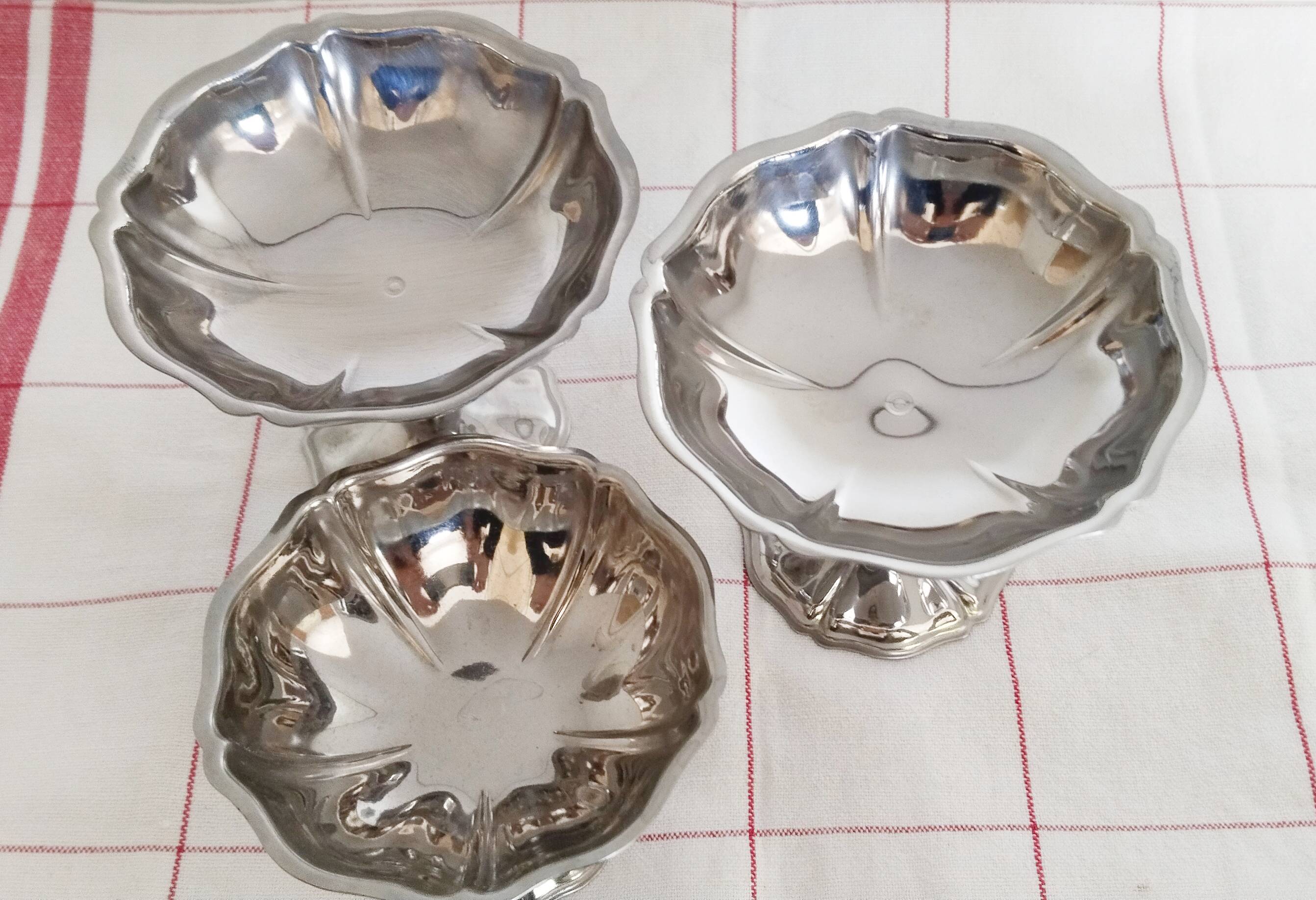 Set of 3 ice cream cups on foot, Guy Degrenne (ref 10)