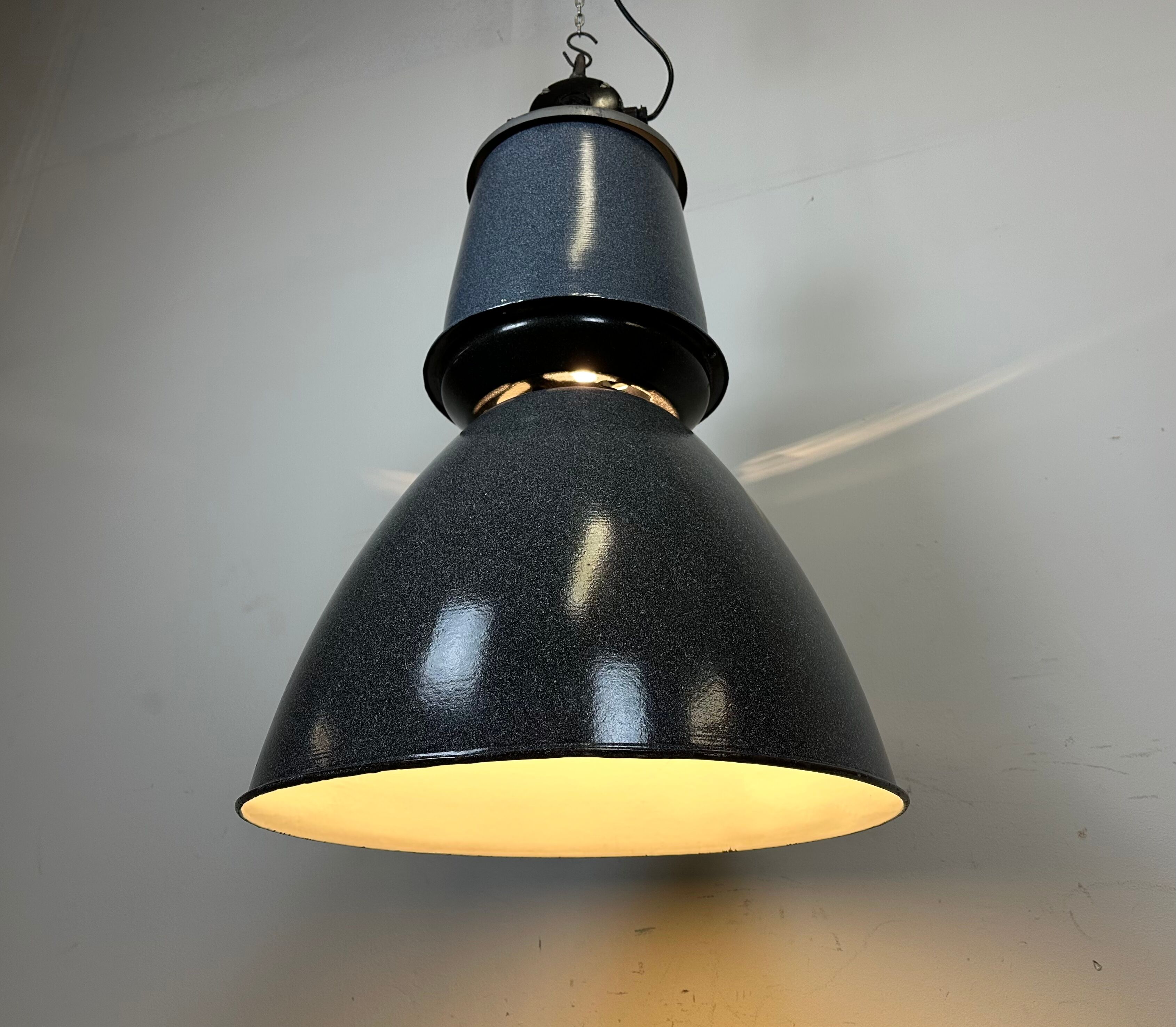 Grey enamel industrial factory lamp from Elektrosvit, 1960s