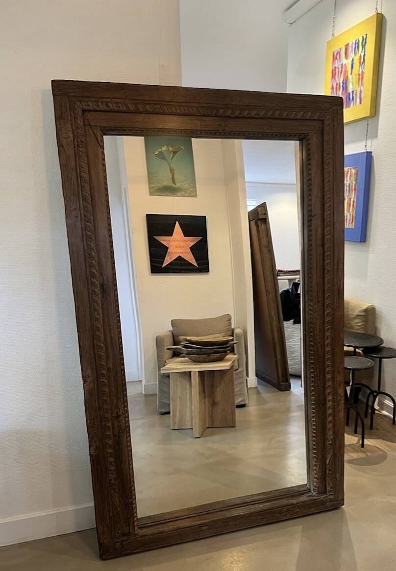 Large carved mirror 184X114 cm