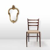 Miroir ovale belge du 20e siècle avec cadre doré de style Louis XV