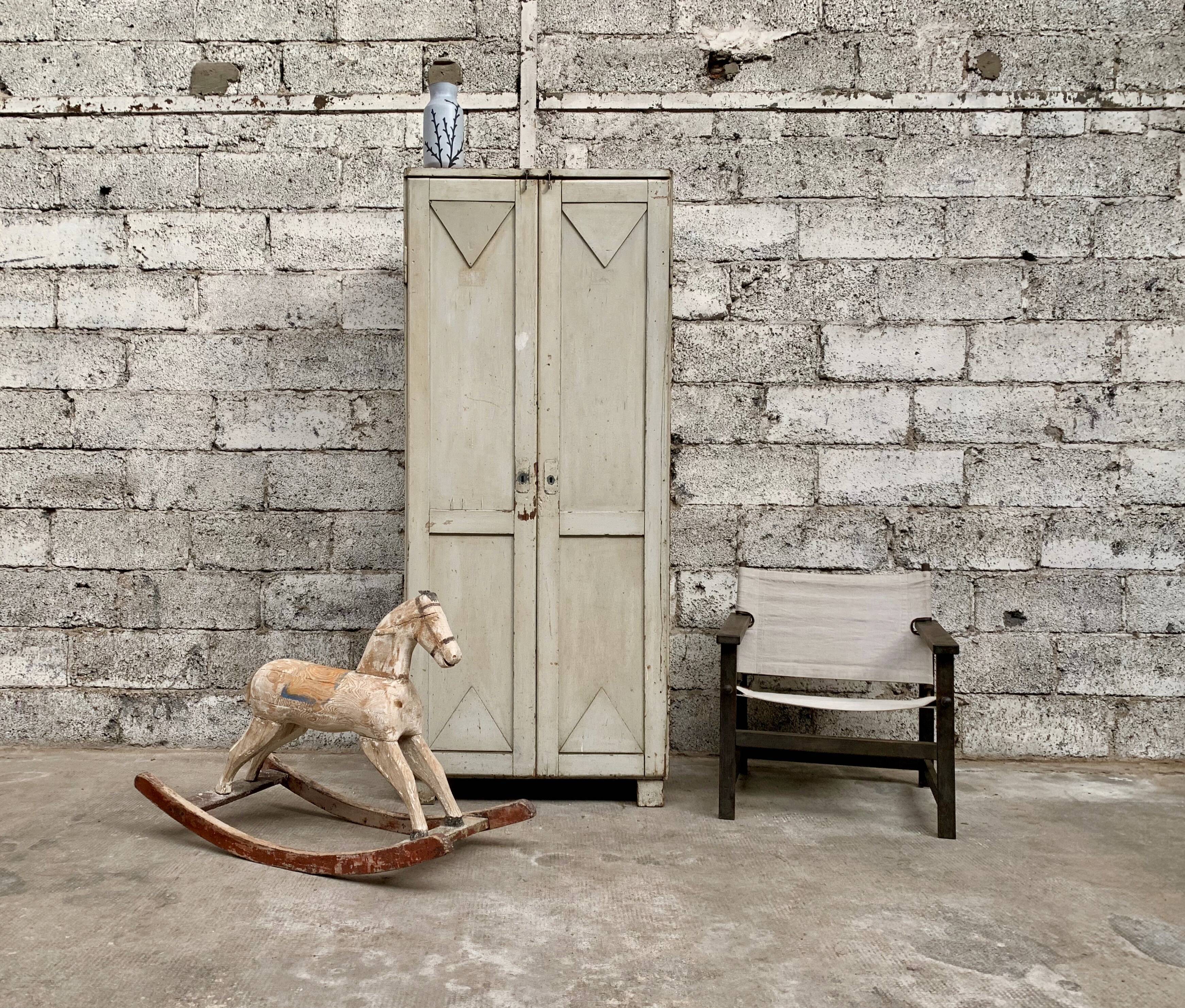 Ancienne vestiaire d'atelier