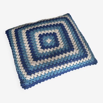 Coussin bleu crochet 1970 seventies