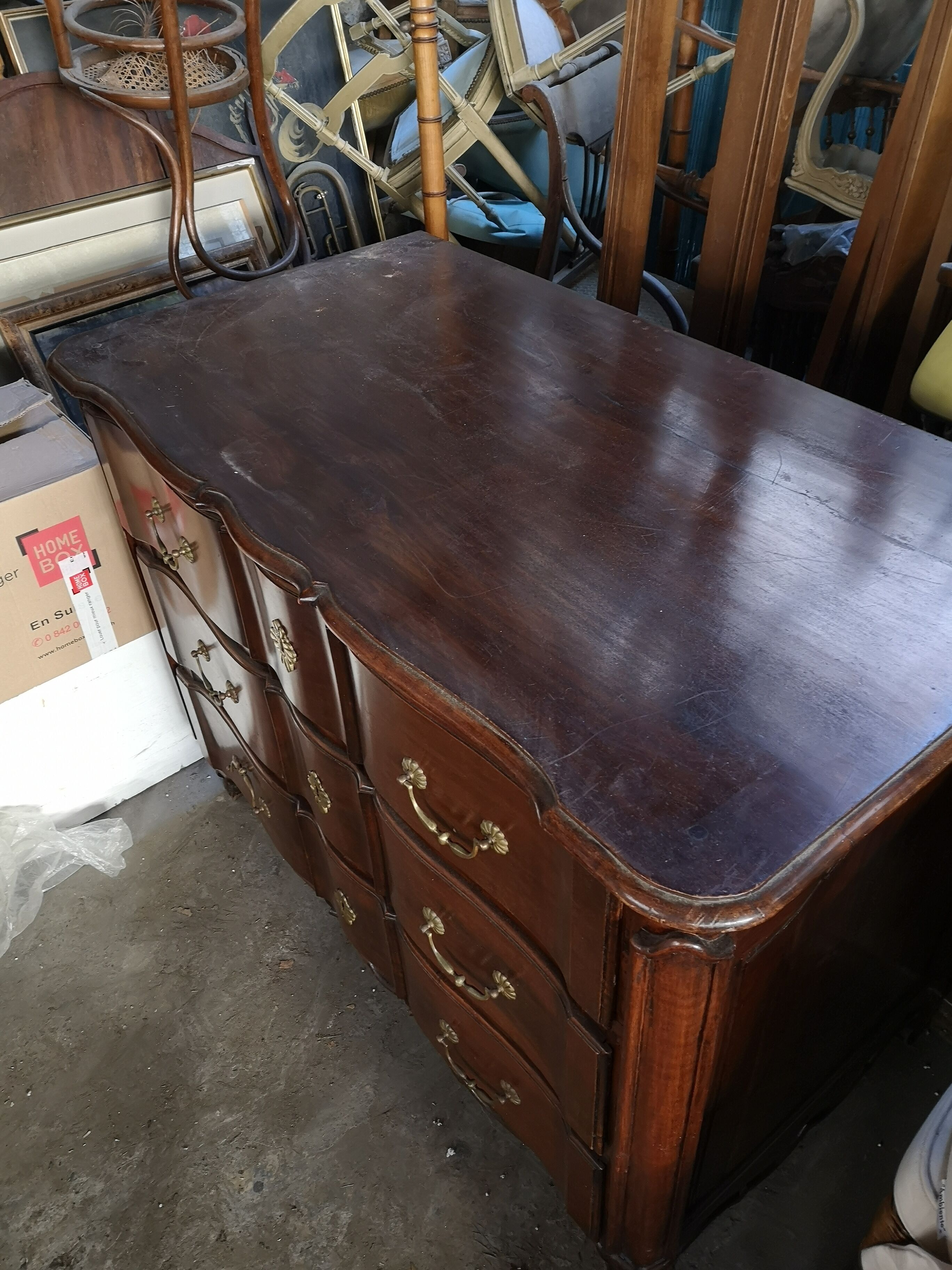 Old dresser in mahogany 3 drawers