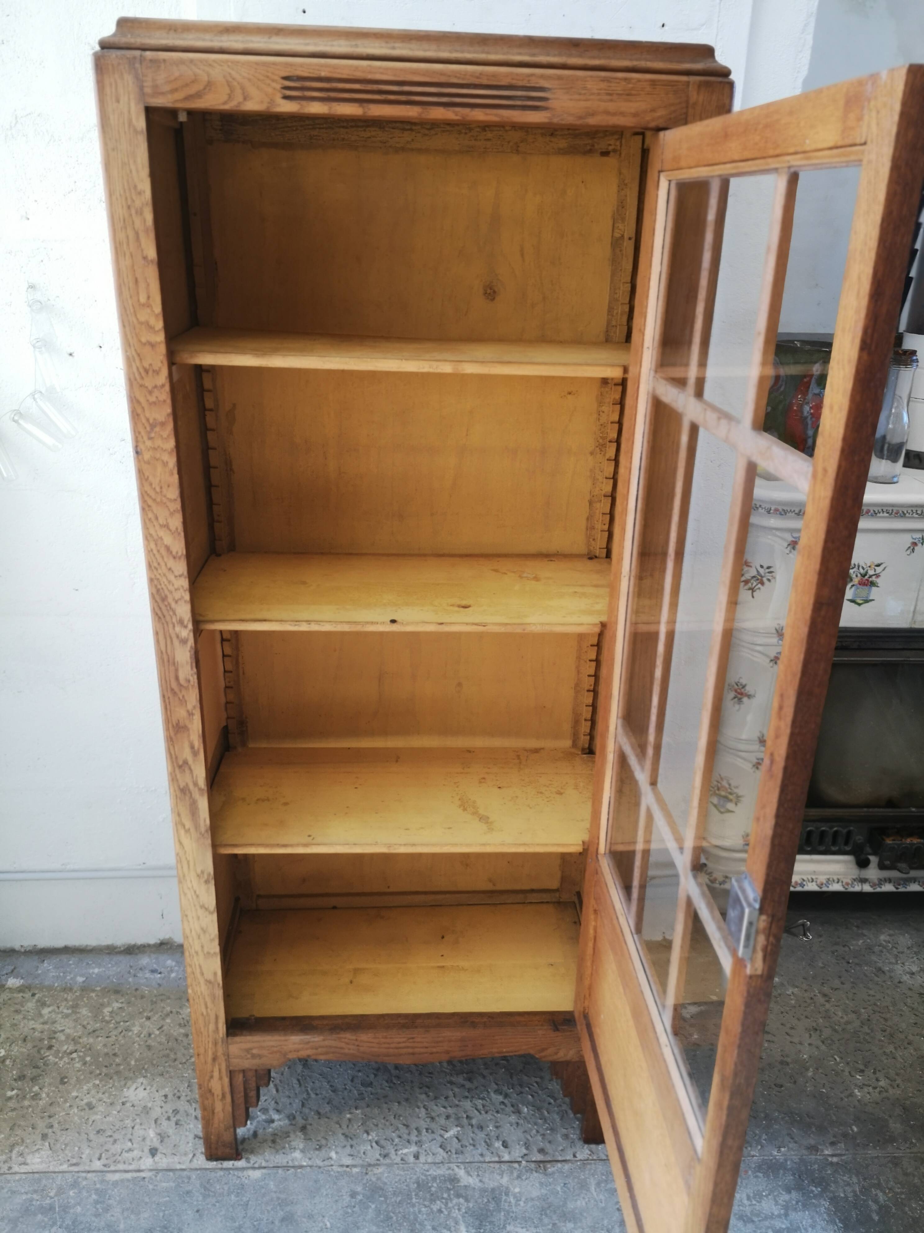 Art Deco bonnetière