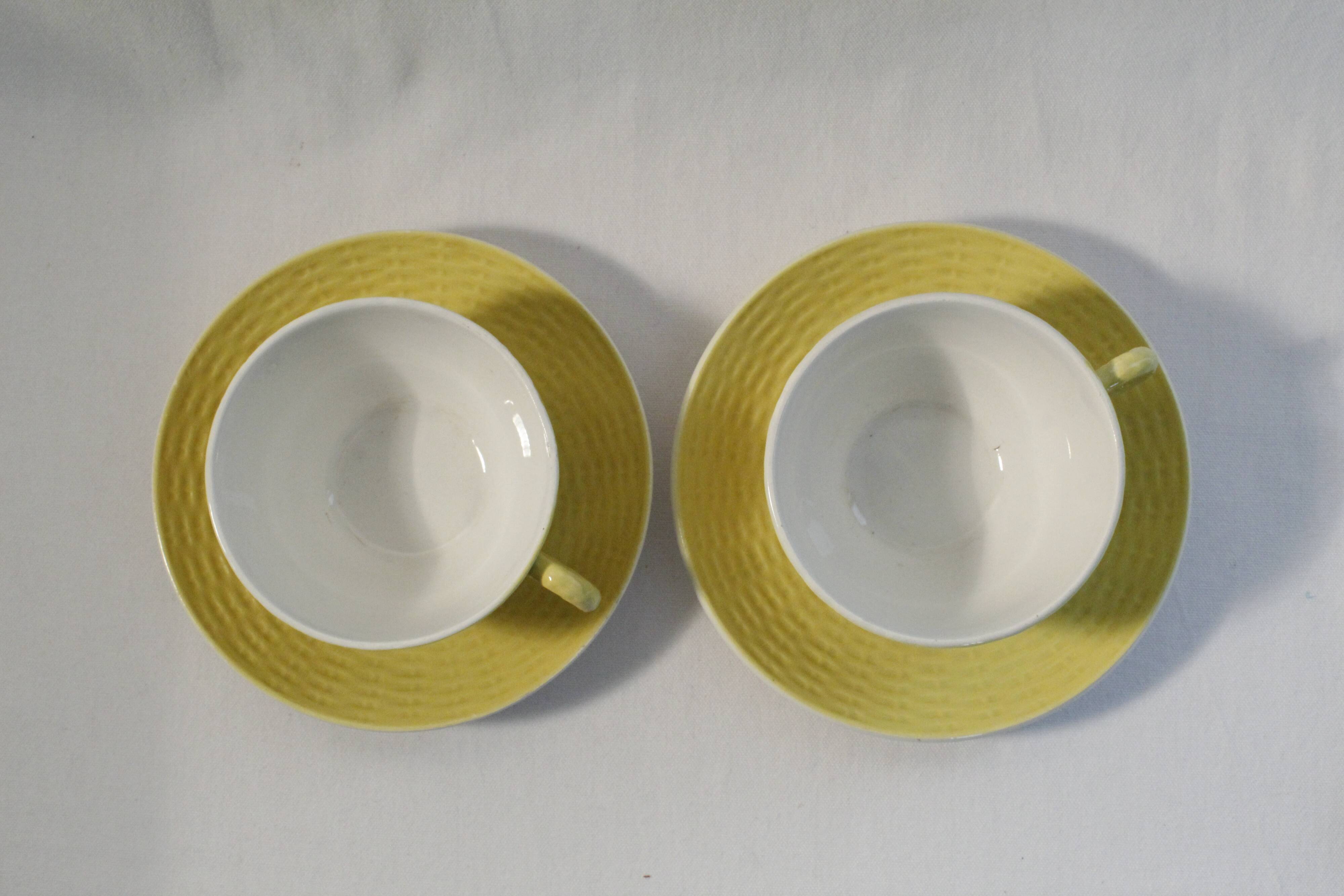 Lot 2 tea cups and yellow vintage saucer - Digoin Sarreguemines