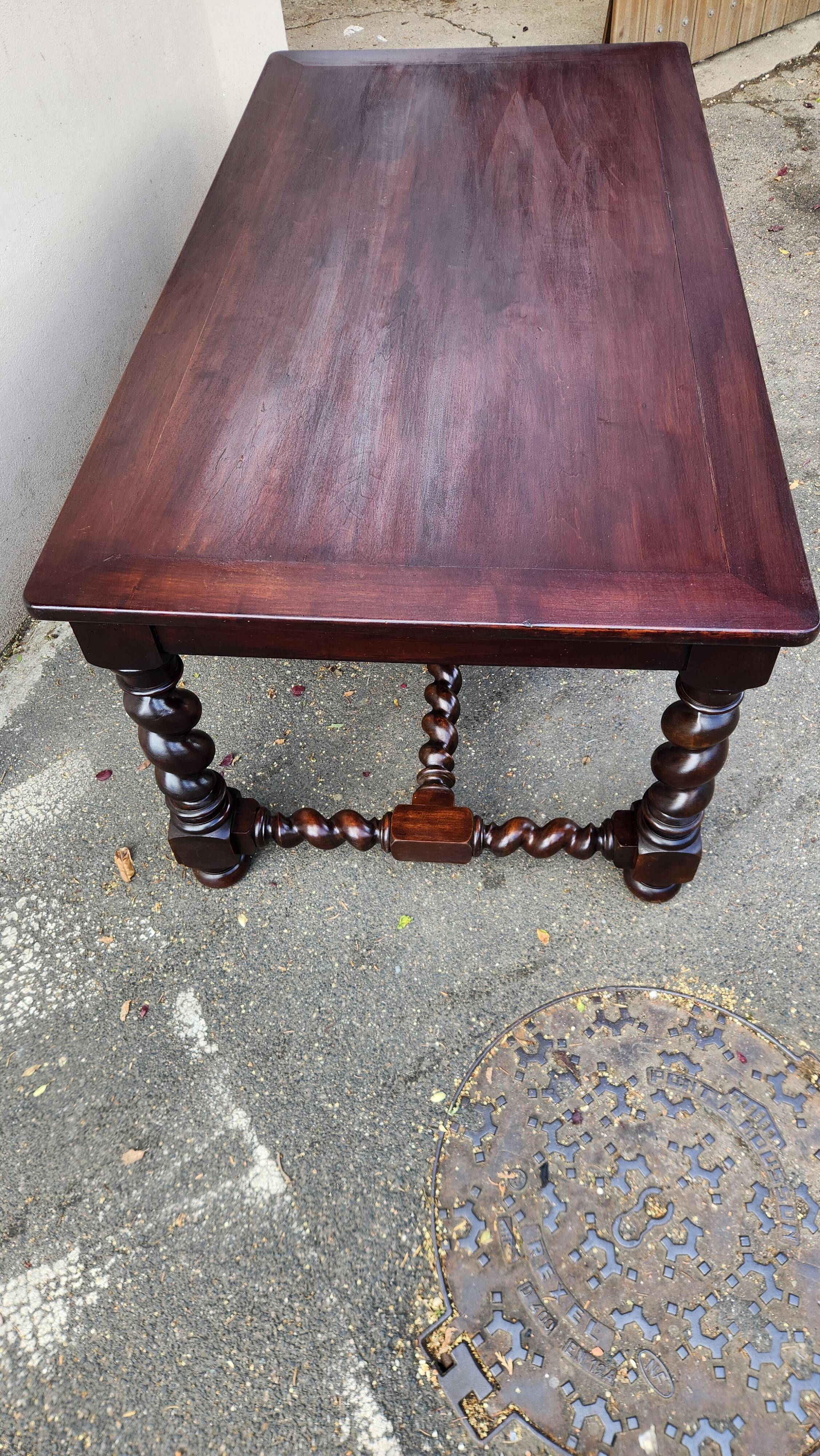 Antique table in Louis XIII style – Twisted legs