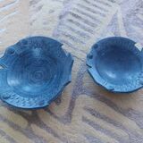 2 ceramic dishes decorated with fish (cups)