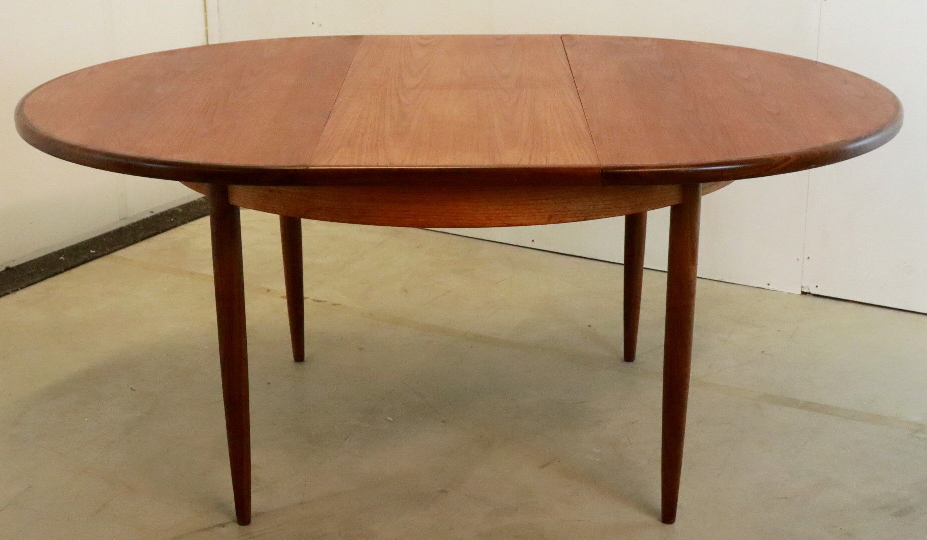 Round g-plan vintage dining table extendable 'breadsell'