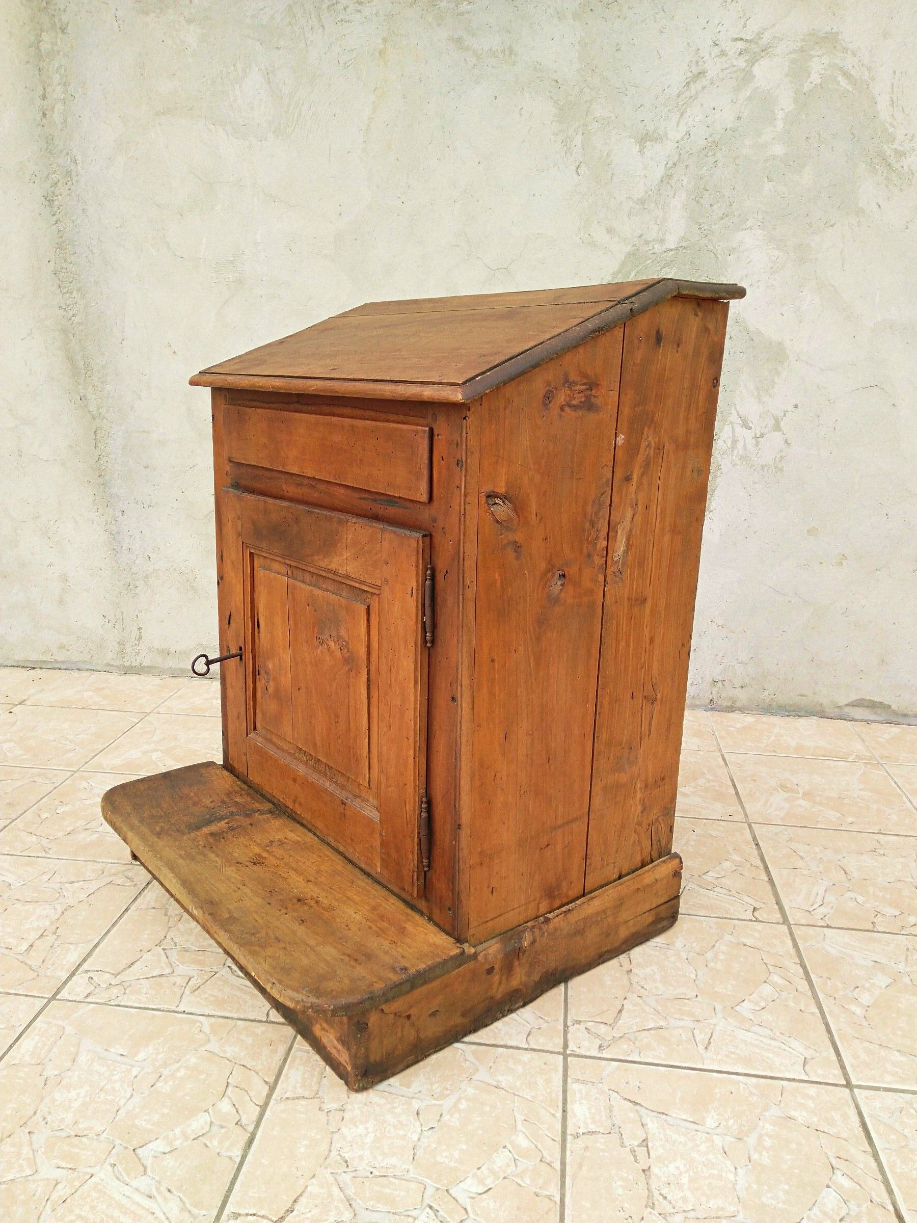 Walnut desk in the early 19th century