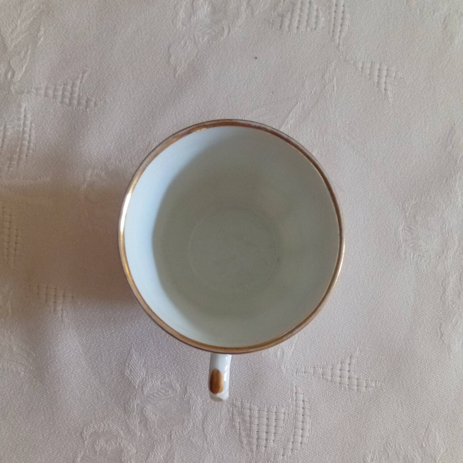 Set of 8 pairs of cups and saucers in Paris porcelain