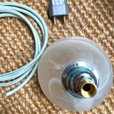 Opaline suspension