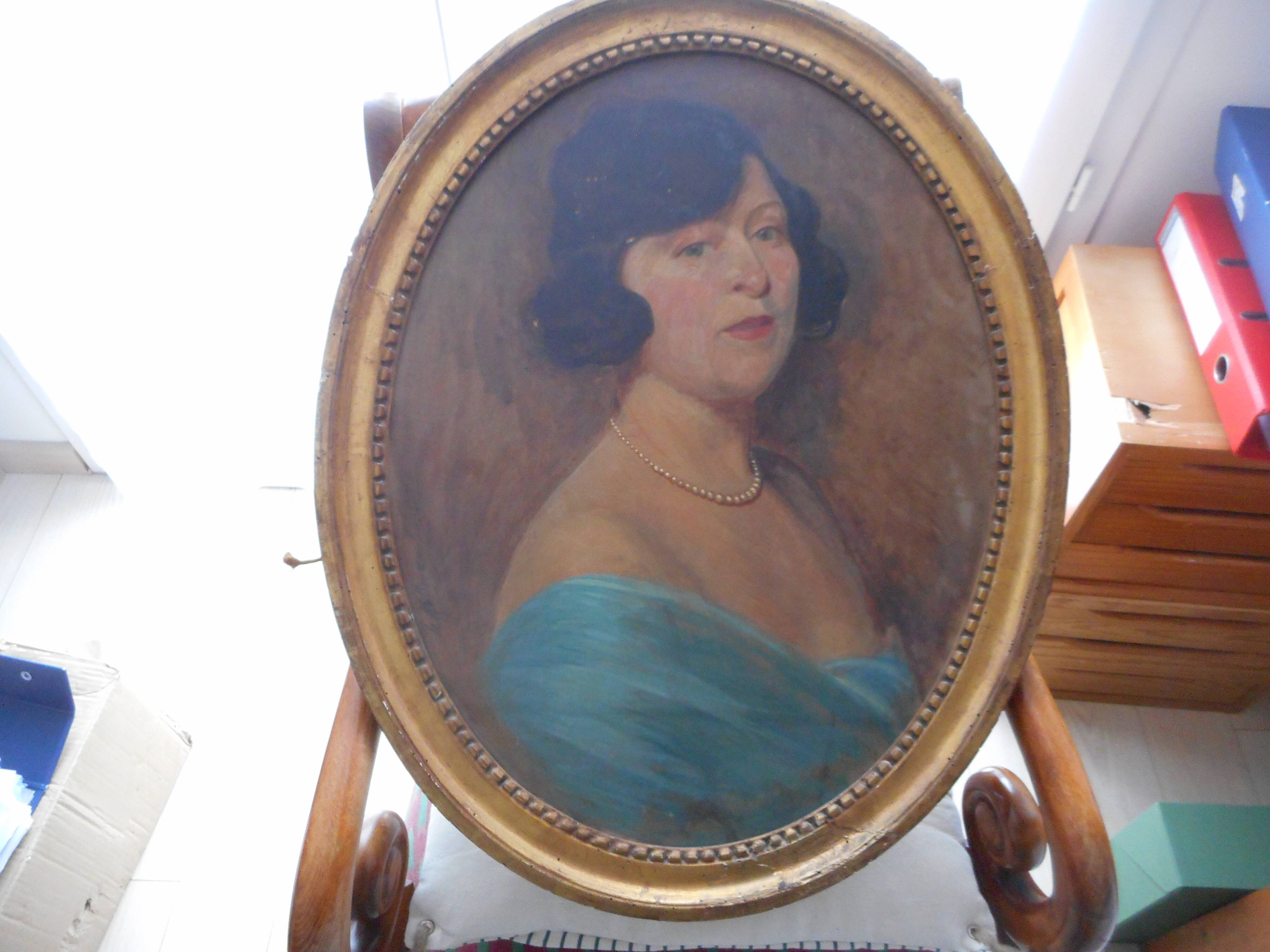 Antique oval painting, portrait of a woman on canvas, late 19th, early 20th century